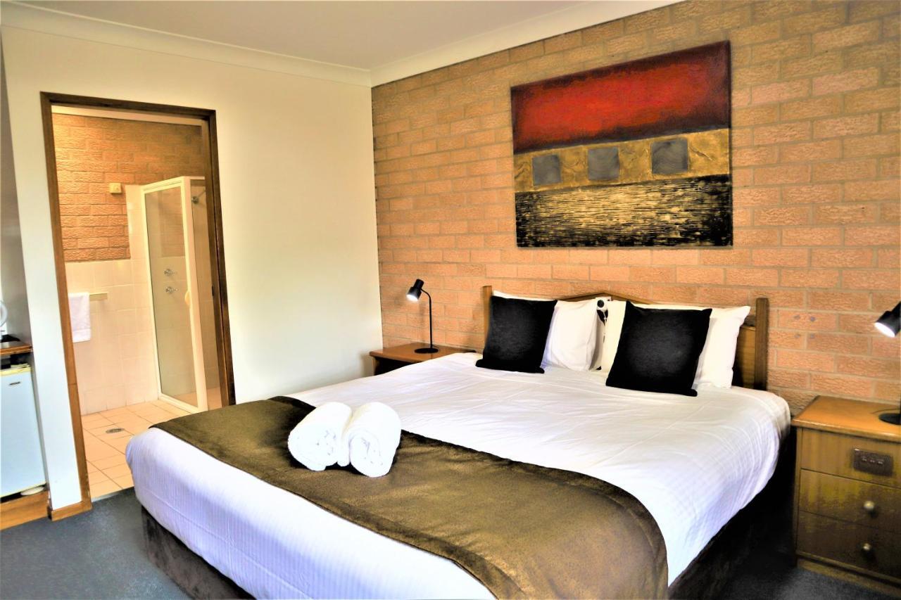 Golden Chain Aalana Motor Inn Cowra Eksteriør billede